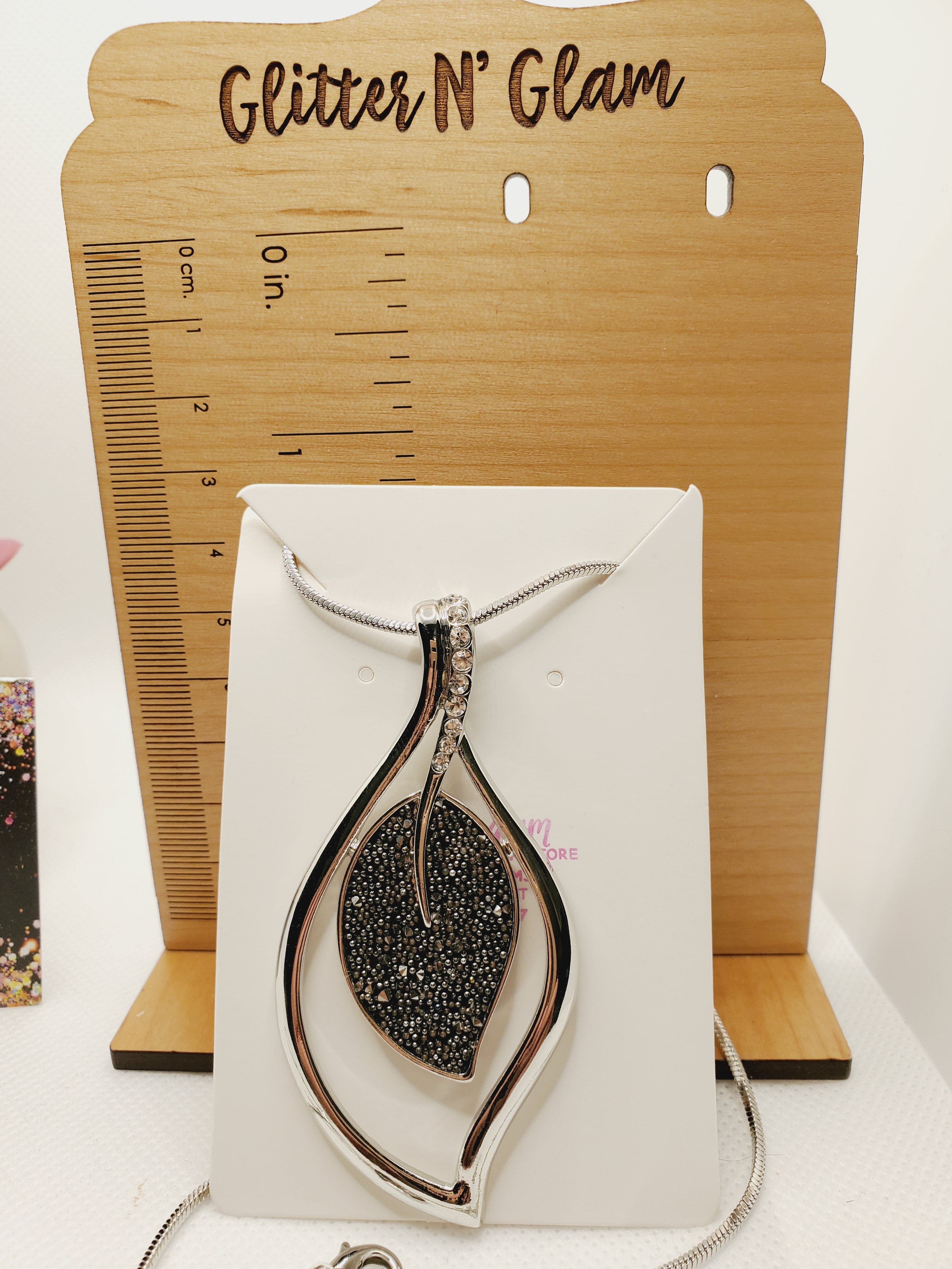 546 Sparkly Silver and Black Leaf Long Statement Necklace