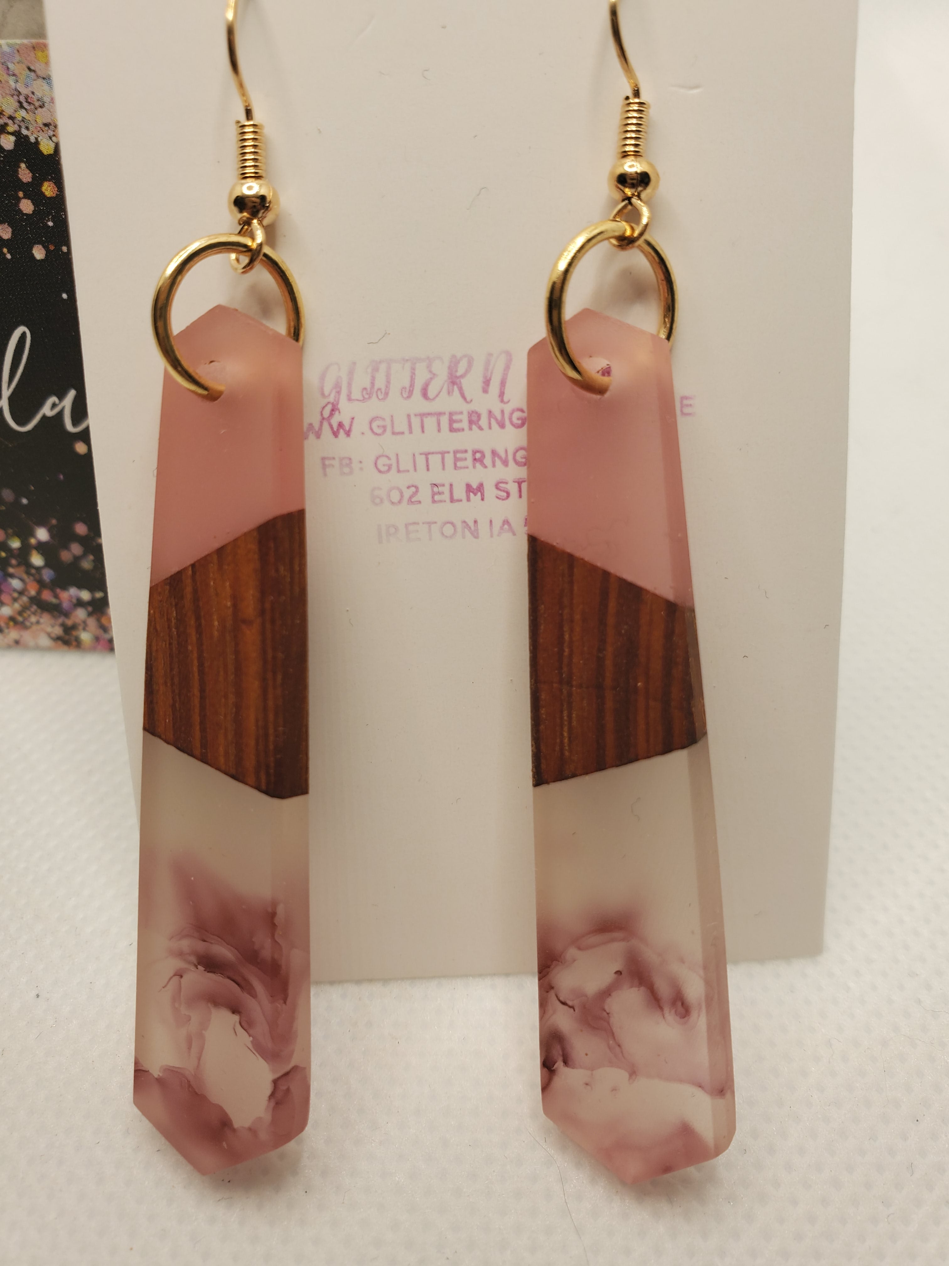 1022 Liliac Resin and Wood Dangle Earrings