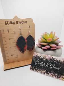 1045 Buffalo Plaid Leaf Dangle Earrings