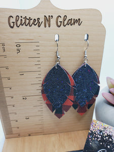 1045 Buffalo Plaid Leaf Dangle Earrings