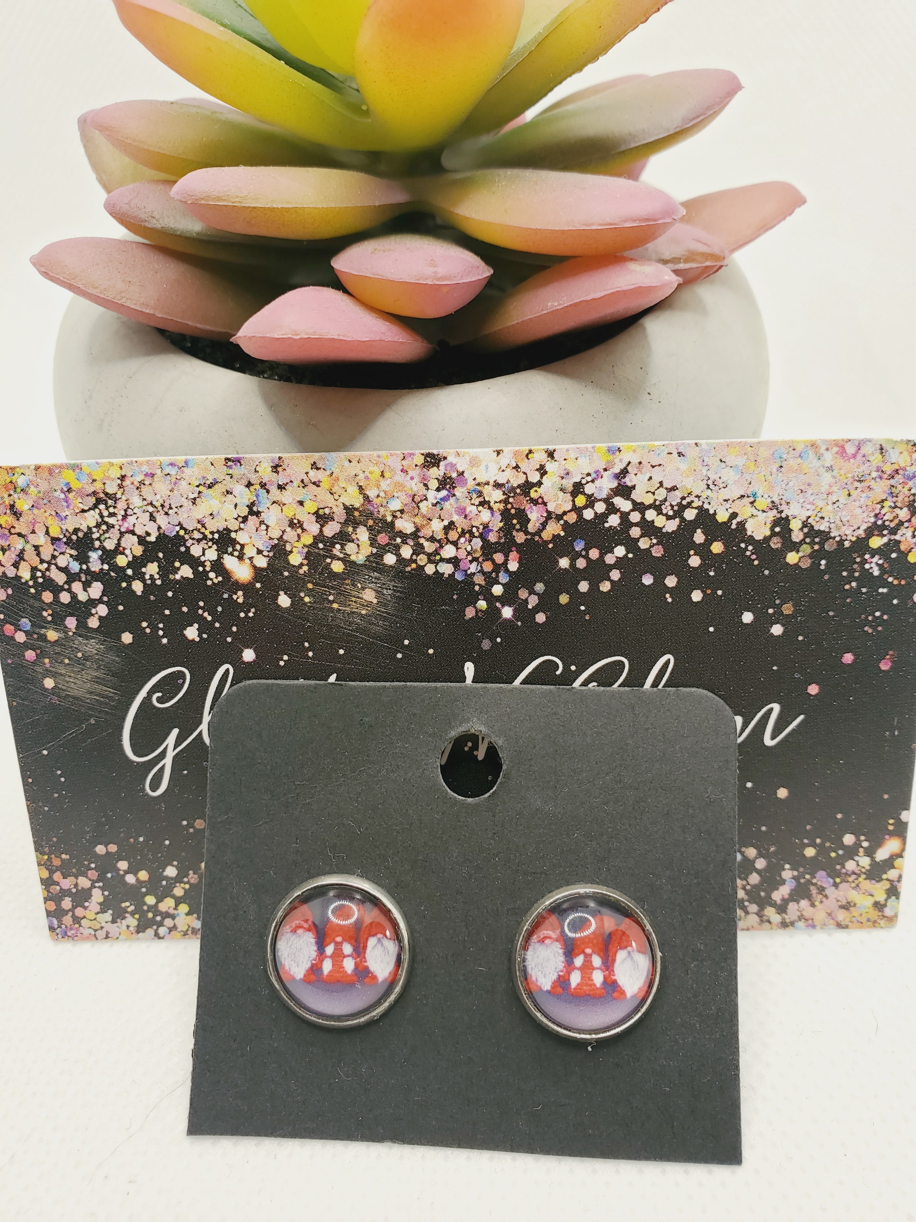 1058 3 Noem Christmas Stud Earrings