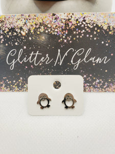 1071 Silver Penquin Stud Earrings