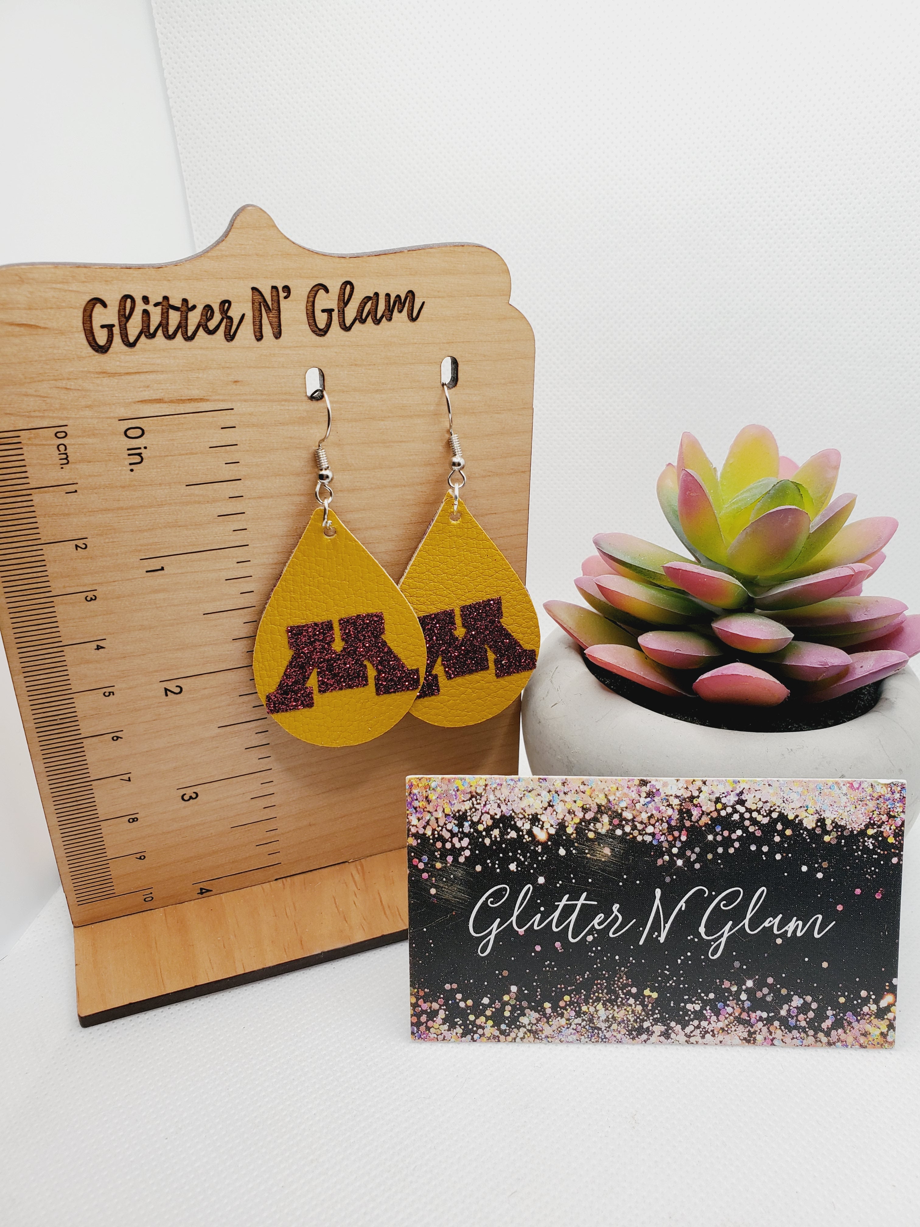 1209 Gophers Sparkly Dangle Earrings