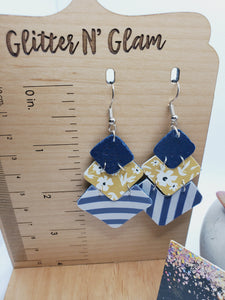1230 Three Layered Arrow Shaped Dangle Earrings