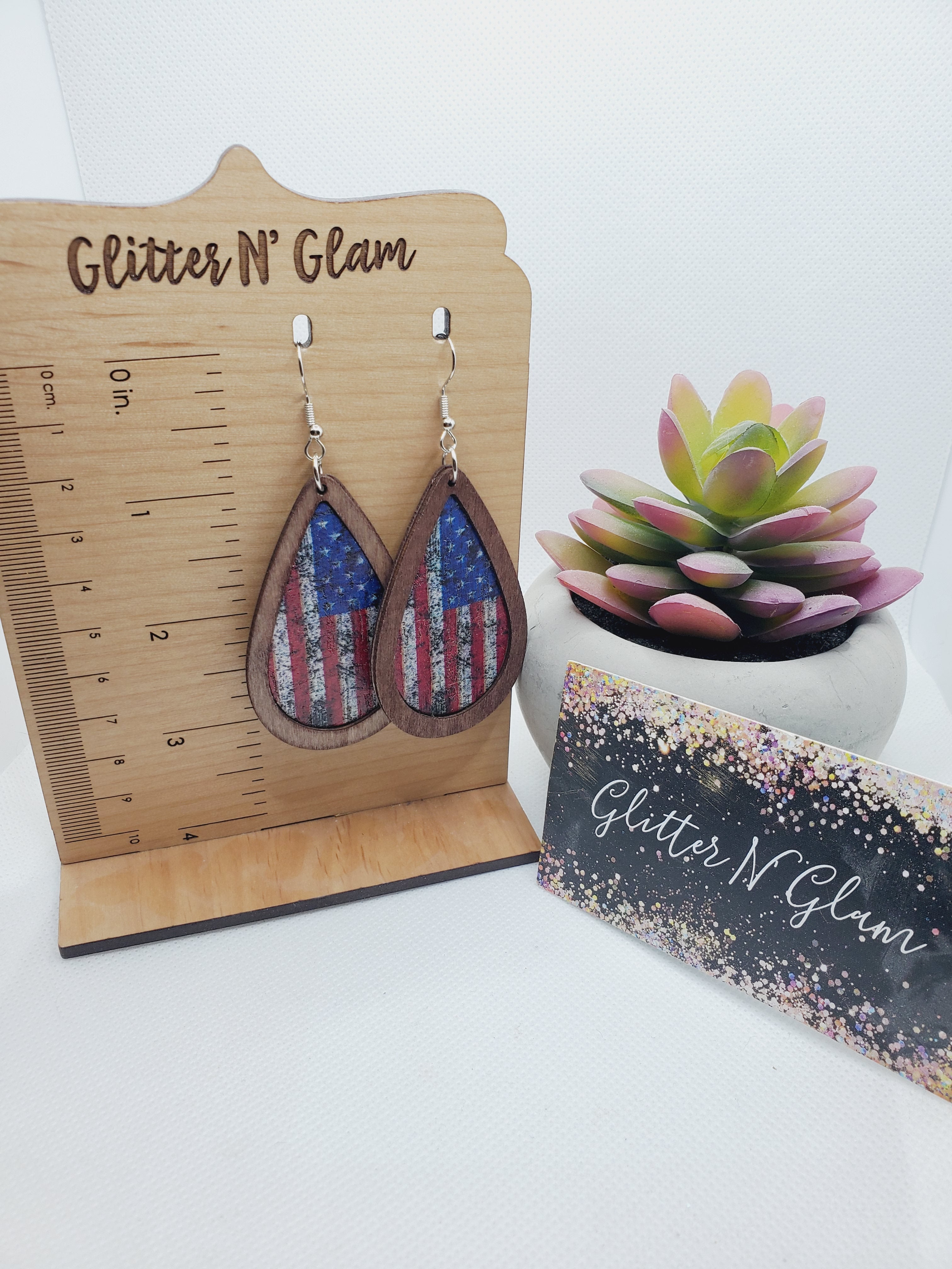 1329 Vintage Wood American Flag Dangle Earrings