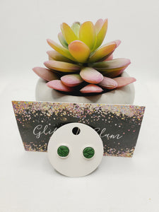 1392 Polymer Clay Dk Green with Leaf-Like Accents