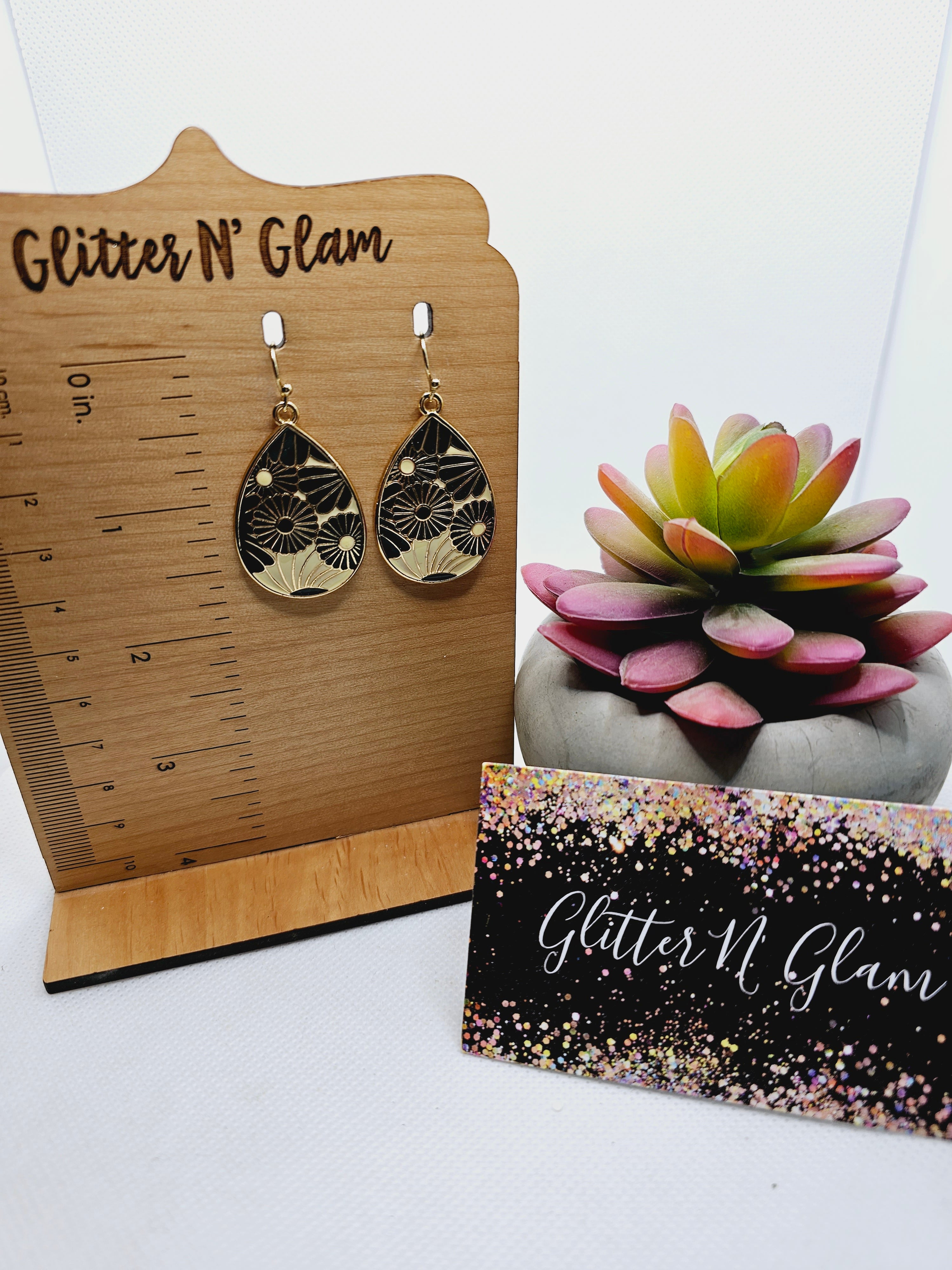 1707 Gold and Black Floral Teardrop Dangle Earrings