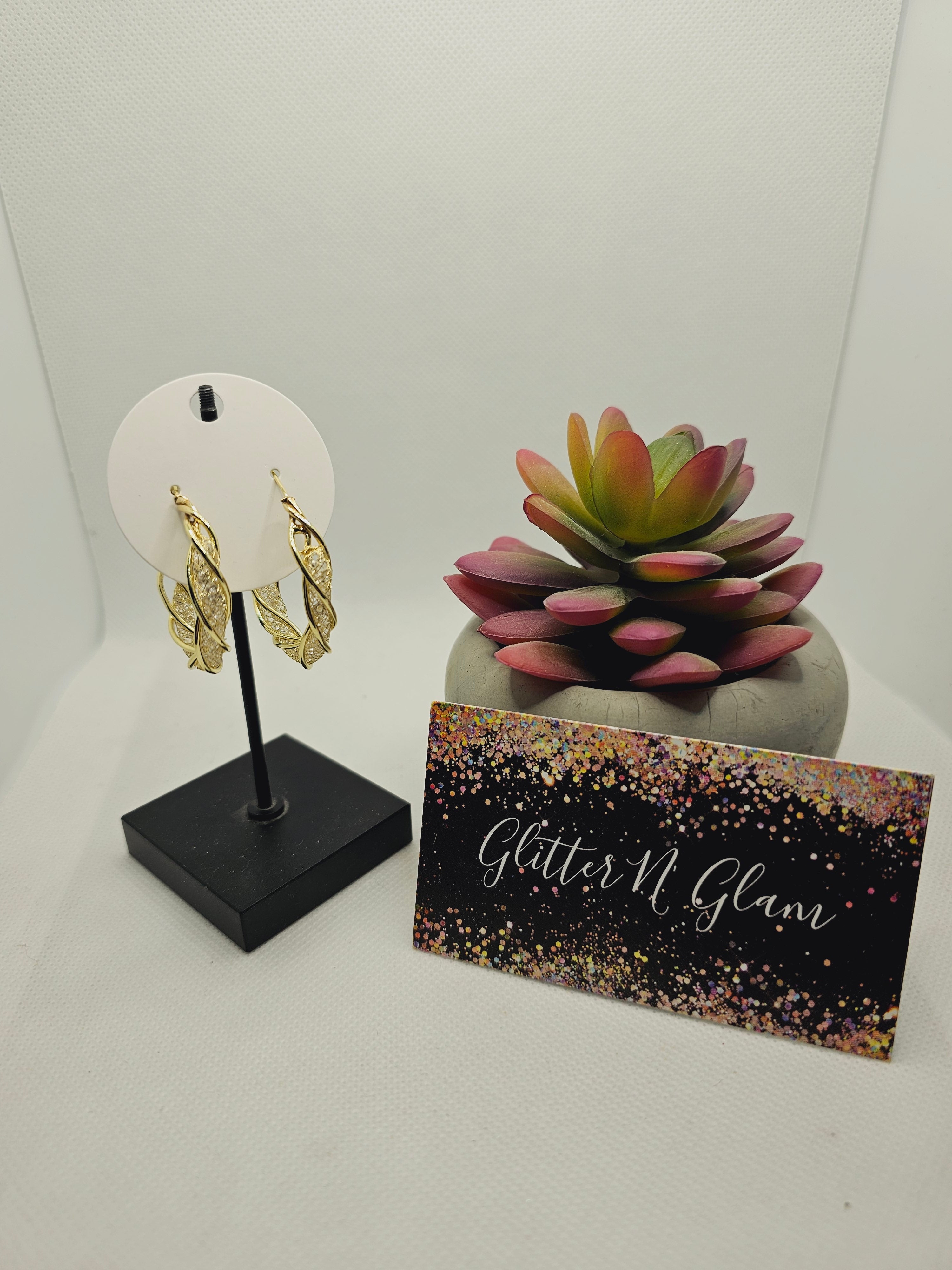 1725 Gold Twist Hoop Earrings